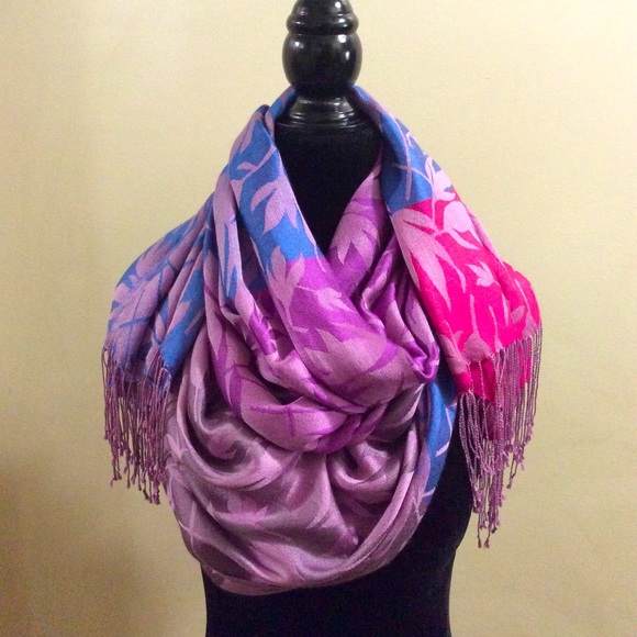 π100% silk wrap/scarf made in Indiaπ - Picture 1 of 10